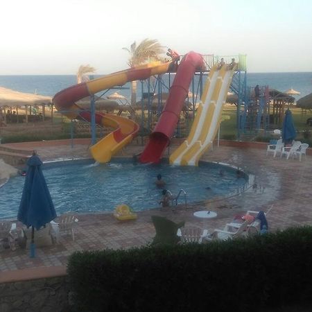Savanna Empire Spa & Resort Ataqah Exterior foto