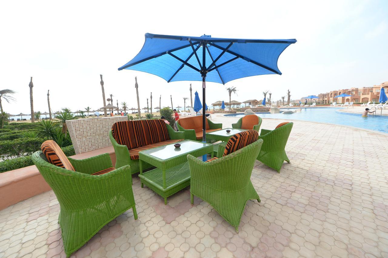 Savanna Empire Spa & Resort Ataqah Exterior foto