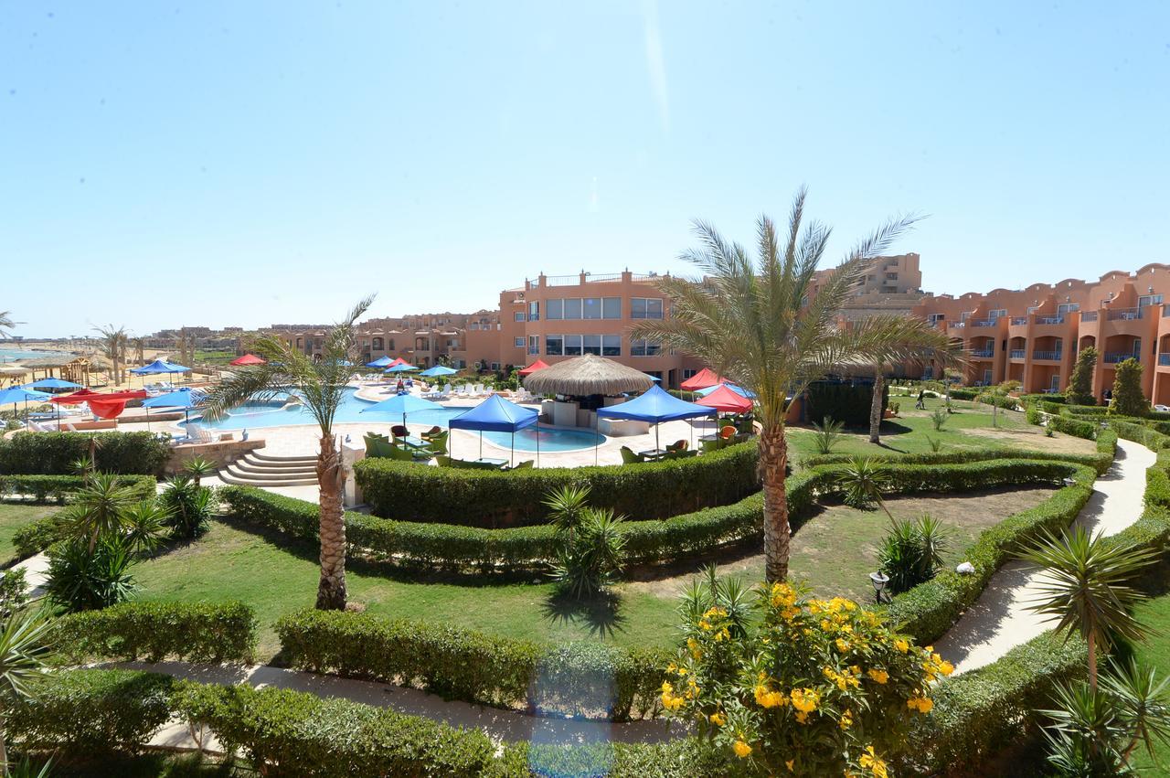 Savanna Empire Spa & Resort Ataqah Exterior foto